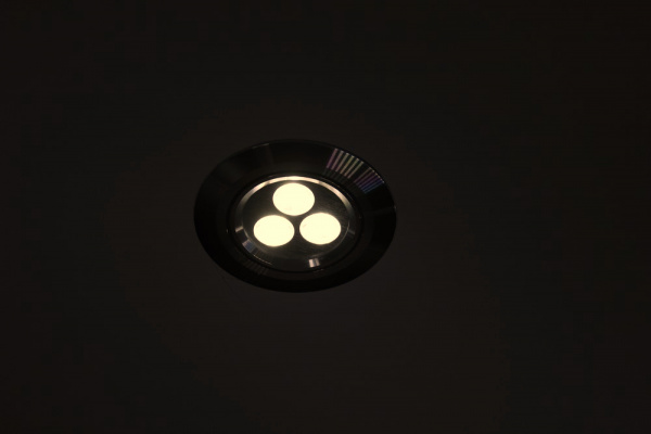 G-TH103-3100K,LEDсвет.встр.повор.круг 3LED CREE/1W фото 3
