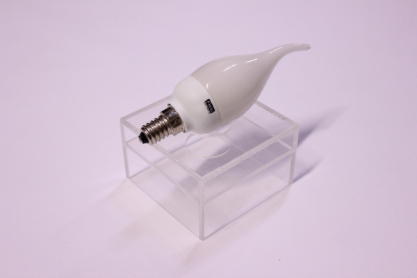 Flesi candle 9W FS E14 4100K 135*39 свеча на ветру фото 3