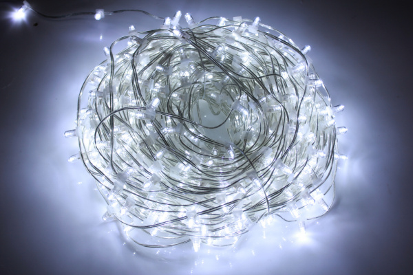 LED-LP-15-100M-12V-W/CL-F(W) С КОЛПАЧКОМ, Гирлянда клип-лайт белые LED/белый Flash. Neo-Neon фото 1