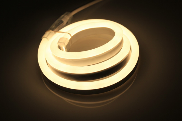 LM-220V-2835-120P-WW  Световая гирлянда Гибкий неон LED NEON FLEX белый теплый, 8х18мм.  фото 1